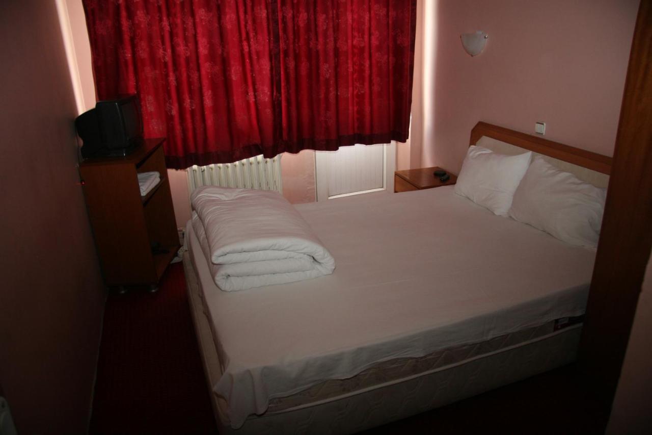 Oez Altin Basak Hotel Ankara Ngoại thất bức ảnh
