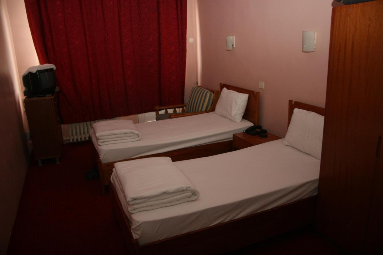Oez Altin Basak Hotel Ankara Ngoại thất bức ảnh